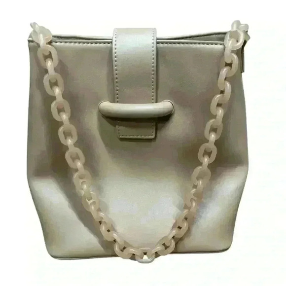 Fashionable Chain Handle Shoulder Bag Elegant Solid Color Leather Bucket Purse - Picture 9 of 16